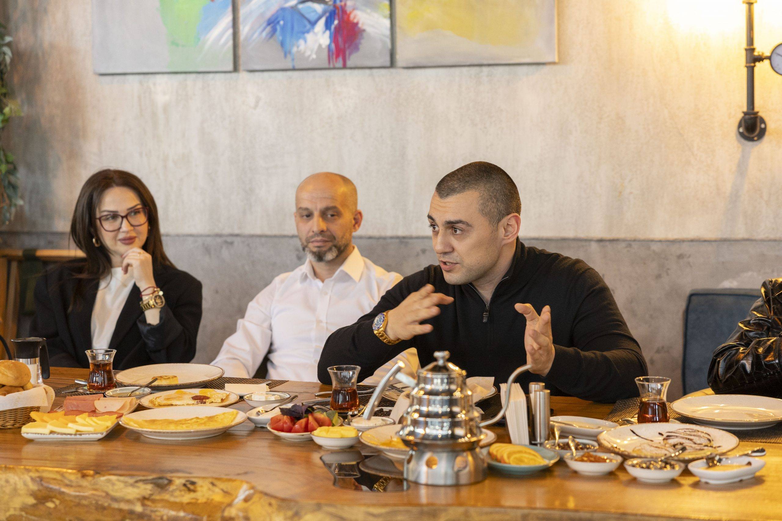 Expressbank “Sahibkarlar Günü” münasibətilə sahibkarlarla görüş keçirib 3 A42A5627 scaled