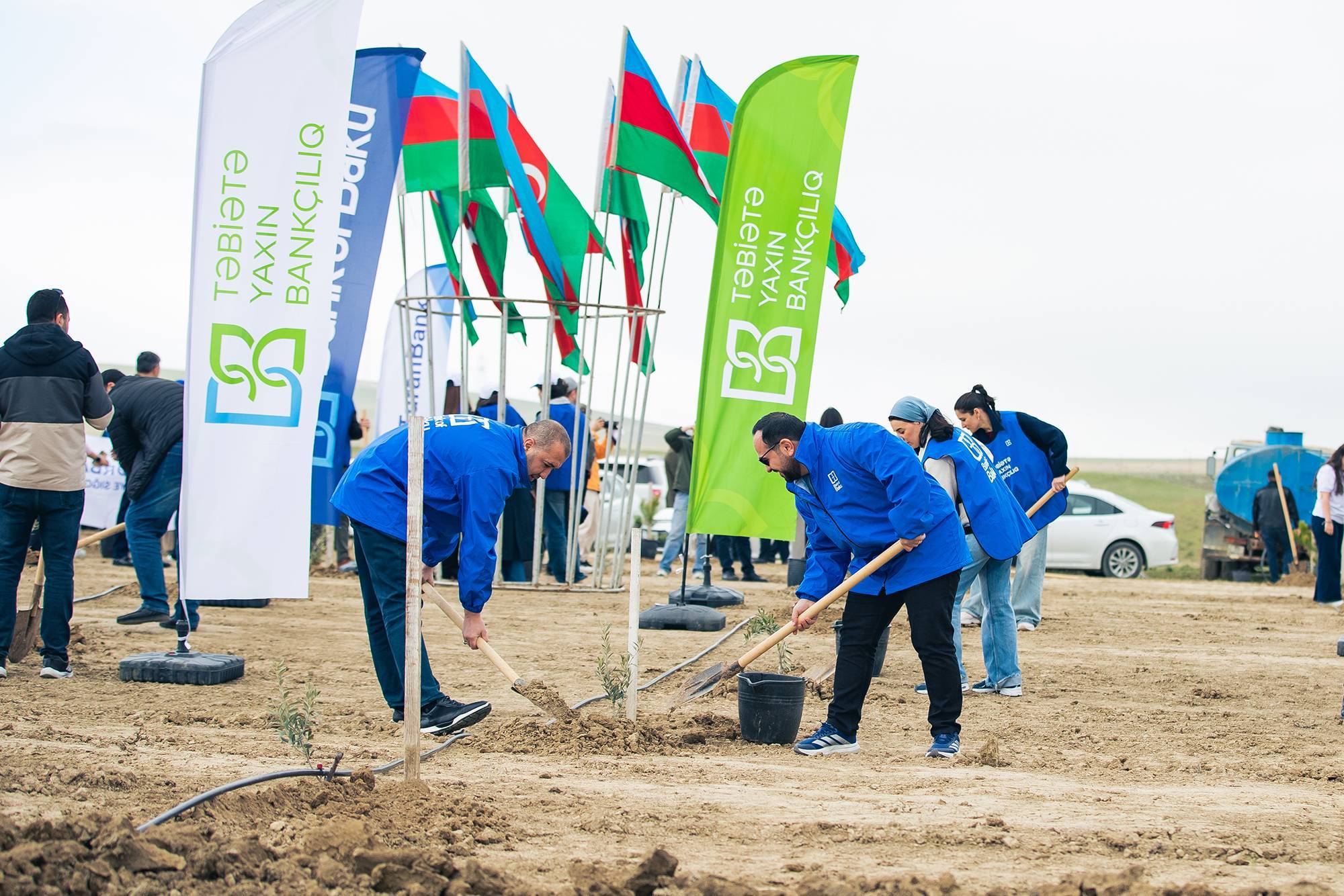 Bank of Baku-dan 1 milyon ağac hədəfinə dəstək 5 Bank of Baku dan 1 milyon agac hədəfinə dəstək 2