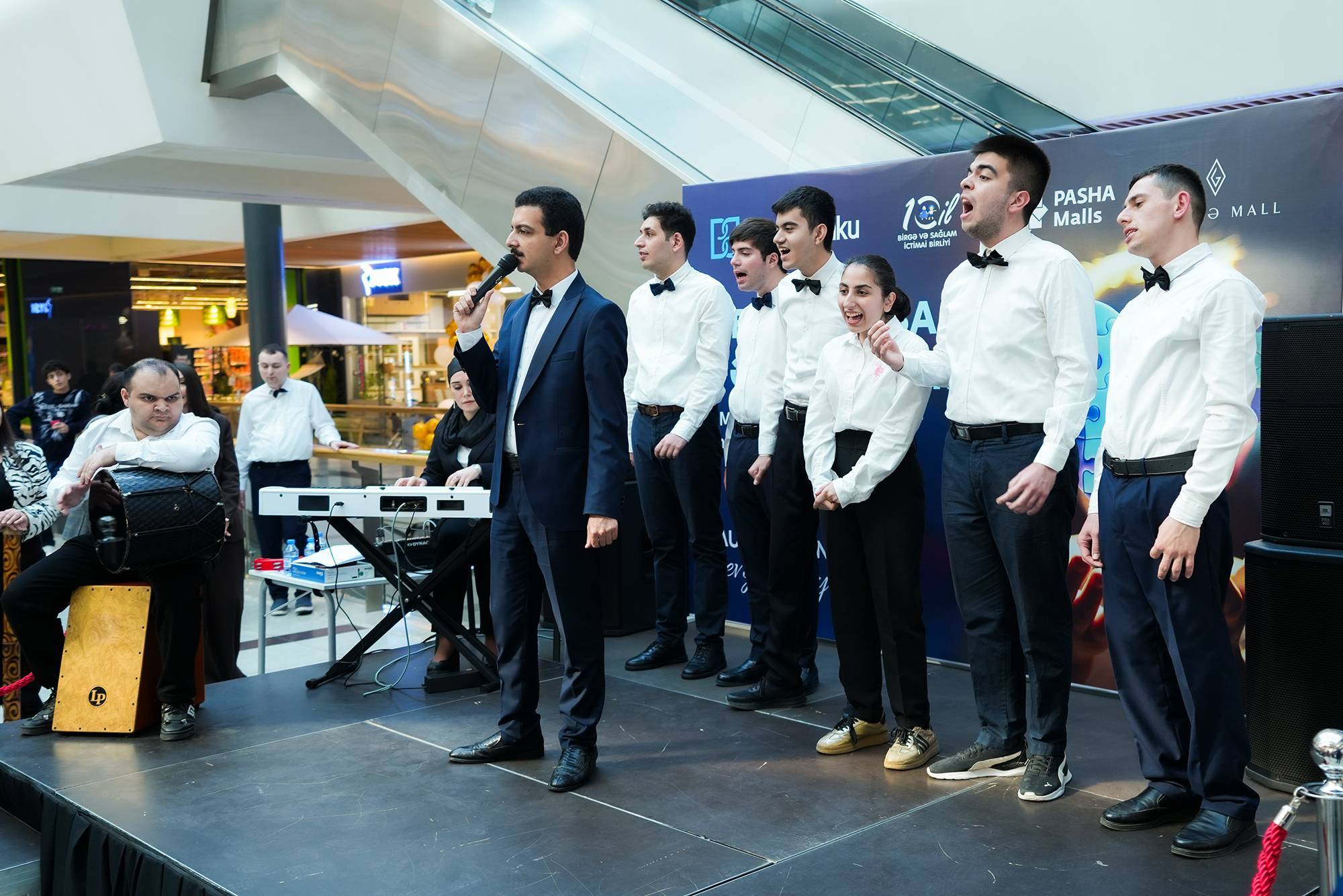 Bank of Baku-dan Autizm Maarifləndirmə ayına özəl layihə: SEVGİ VARSA, FƏRQ YOXDUR! 7 Bank of Baku dan Autizm maarifləndirmə ayina ozəl layihə SEVGI VARSA FERQ YOXDUR 7