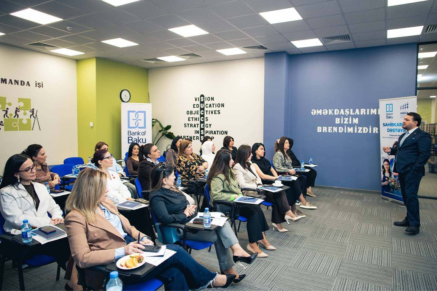 Bank of Baku-dan qadın sahibkarlara dəstək – Praqmatik maliyyə təlimi 9 Bank of Baku dan qadin sahibkarlara dəstək Praqmatik maliyyə təlimi 3
