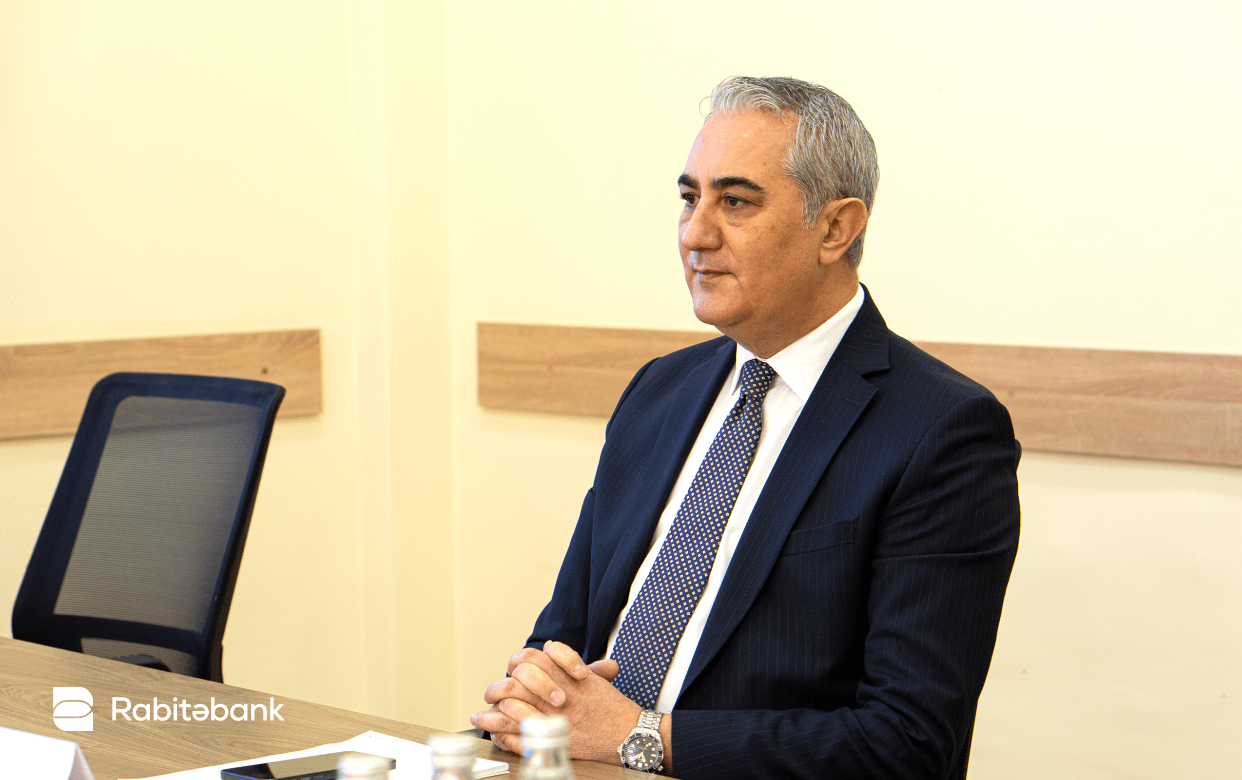 Enerji Məsələlərini Tənzimləmə Agentliyi və “Rabitəbank” ASC arasında əməkdaşlıq müqaviləsi imzalanıb 3 press5 1