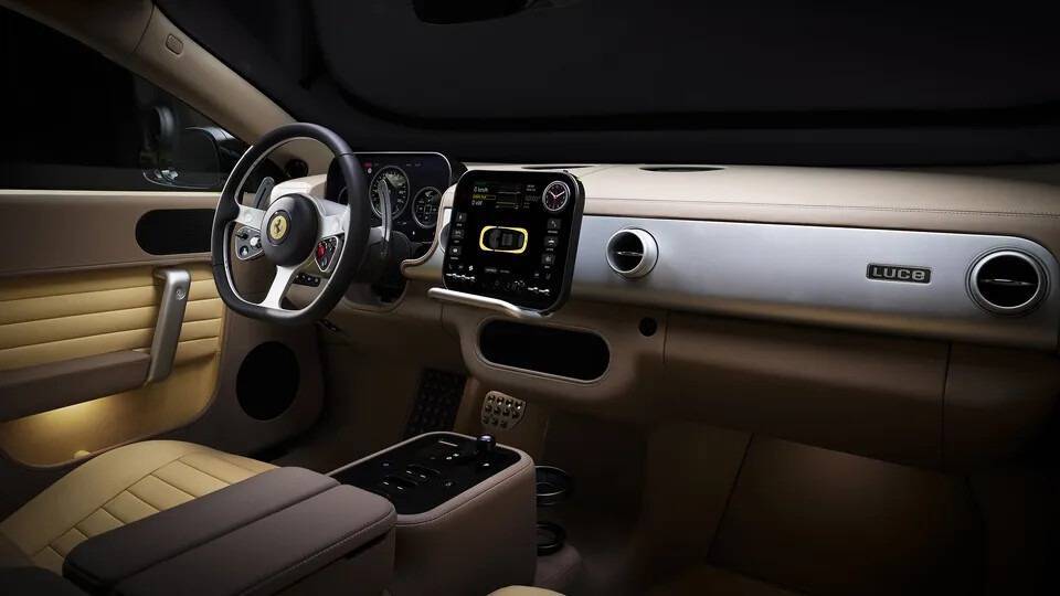"Ferrari" ilk tam elektrikli avtomobilini təqdim edib — Video 5 5235606189876385856