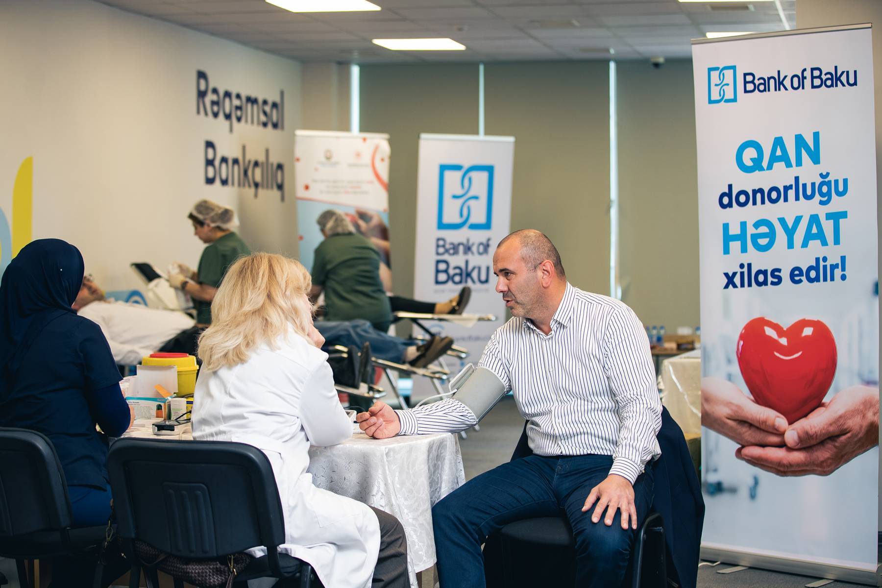 Bank of Baku qan donorluğunun əhəmiyyətini vurğulayıb – qanvermə aksiyası keçirib 2 Bank of Baku qan donorlugunun əhəmiyyətini vurgulayib 2