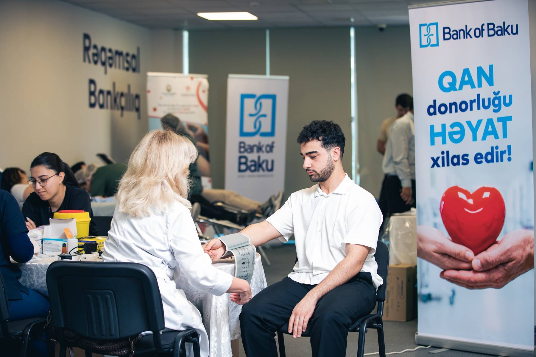 Bank of Baku qan donorluğunun əhəmiyyətini vurğulayıb – qanvermə aksiyası keçirib 3 Bank of Baku qan donorlugunun əhəmiyyətini vurgulayib 3