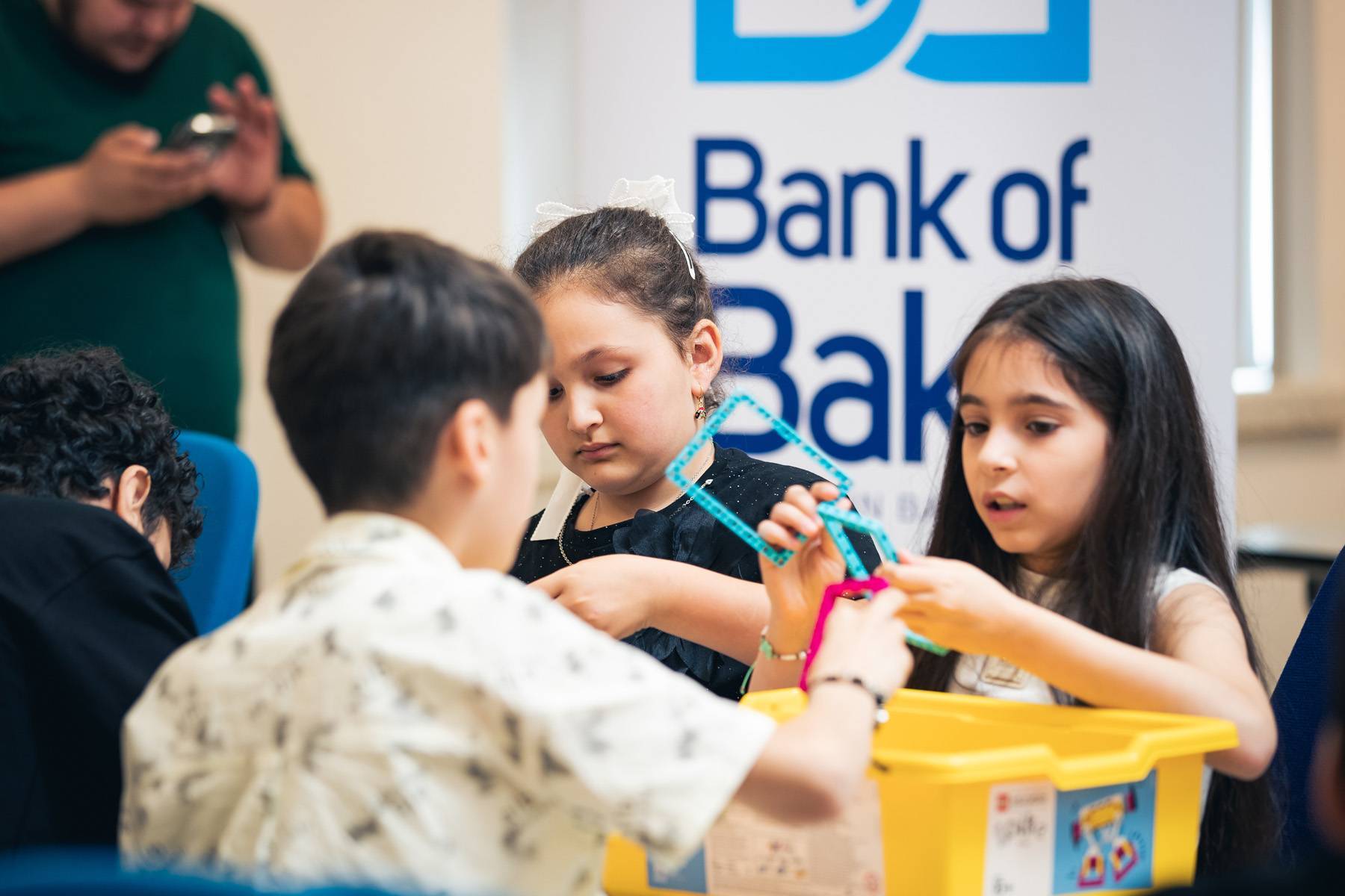 Bank of Baku-dan şəhid və qazi övladları üçün “RoboKəşf” təşəbbüsü – təlim və ekskursiya 3 RoboKəsf 3