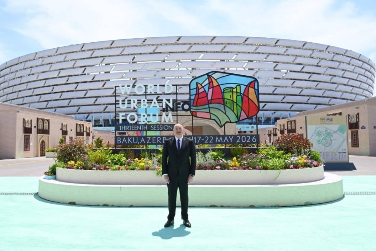 İlham Əliyev Bakı Olimpiya Stadionunun ərazisində WUF13 ilə bağlı görülən işlərlə tanış olub 8 photo 2026 05 12 15 27 48 1