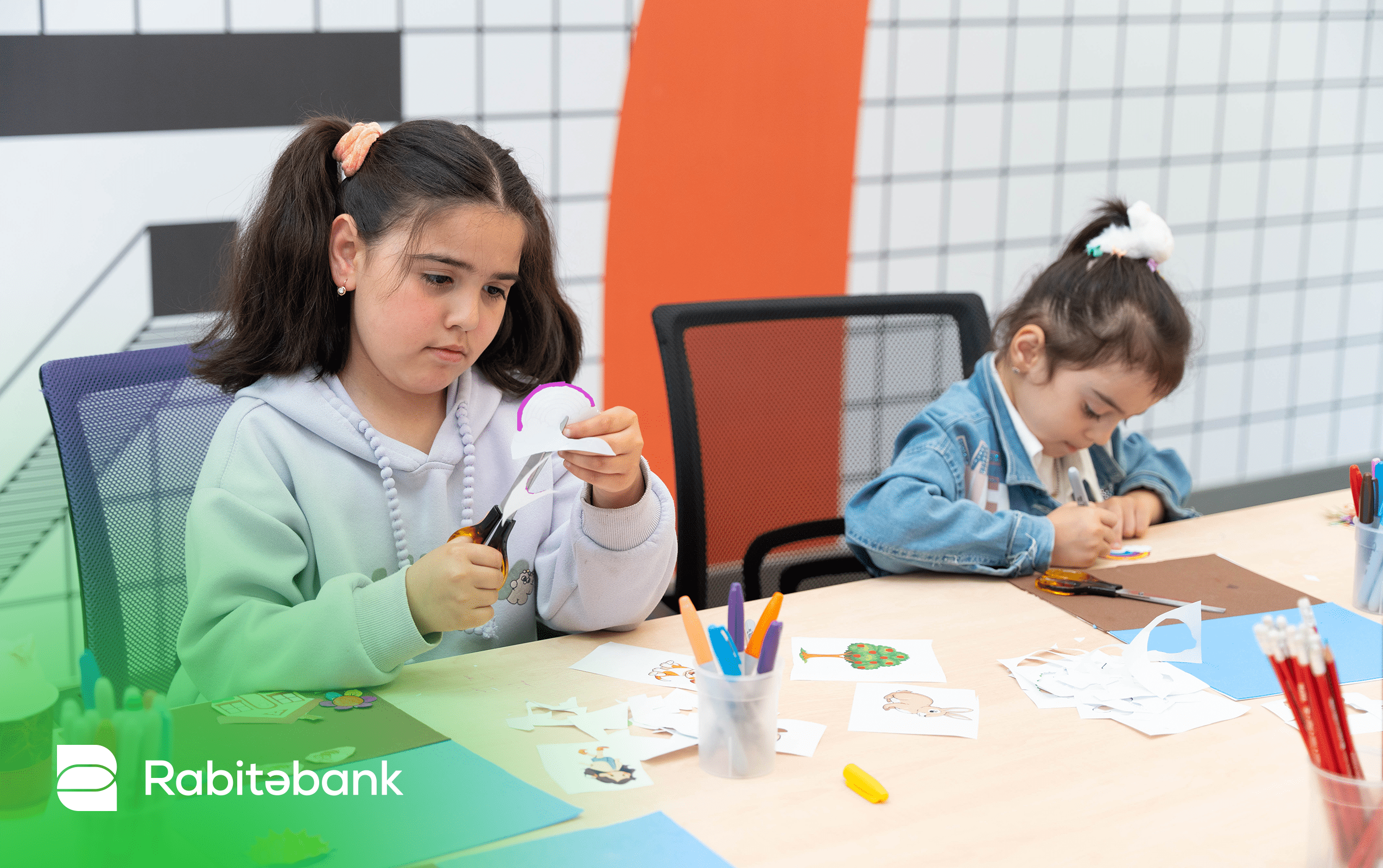 Rabitəbank və “İnnovasiyalar Mərkəzi” şəhid övladları üçün “Zəfərin gələcəyi” layihəsini həyata keçirib 12 12