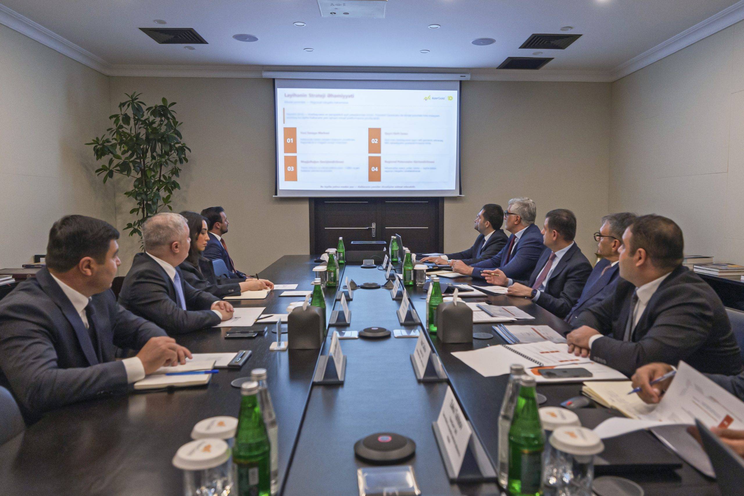 “AzerGold” QSC-də Kəlbəcərin Söyüdlü (Zod) qızıl yatağı layihəsinin icra vəziyyəti nəzərdən keçirilib 2 3 64 scaled
