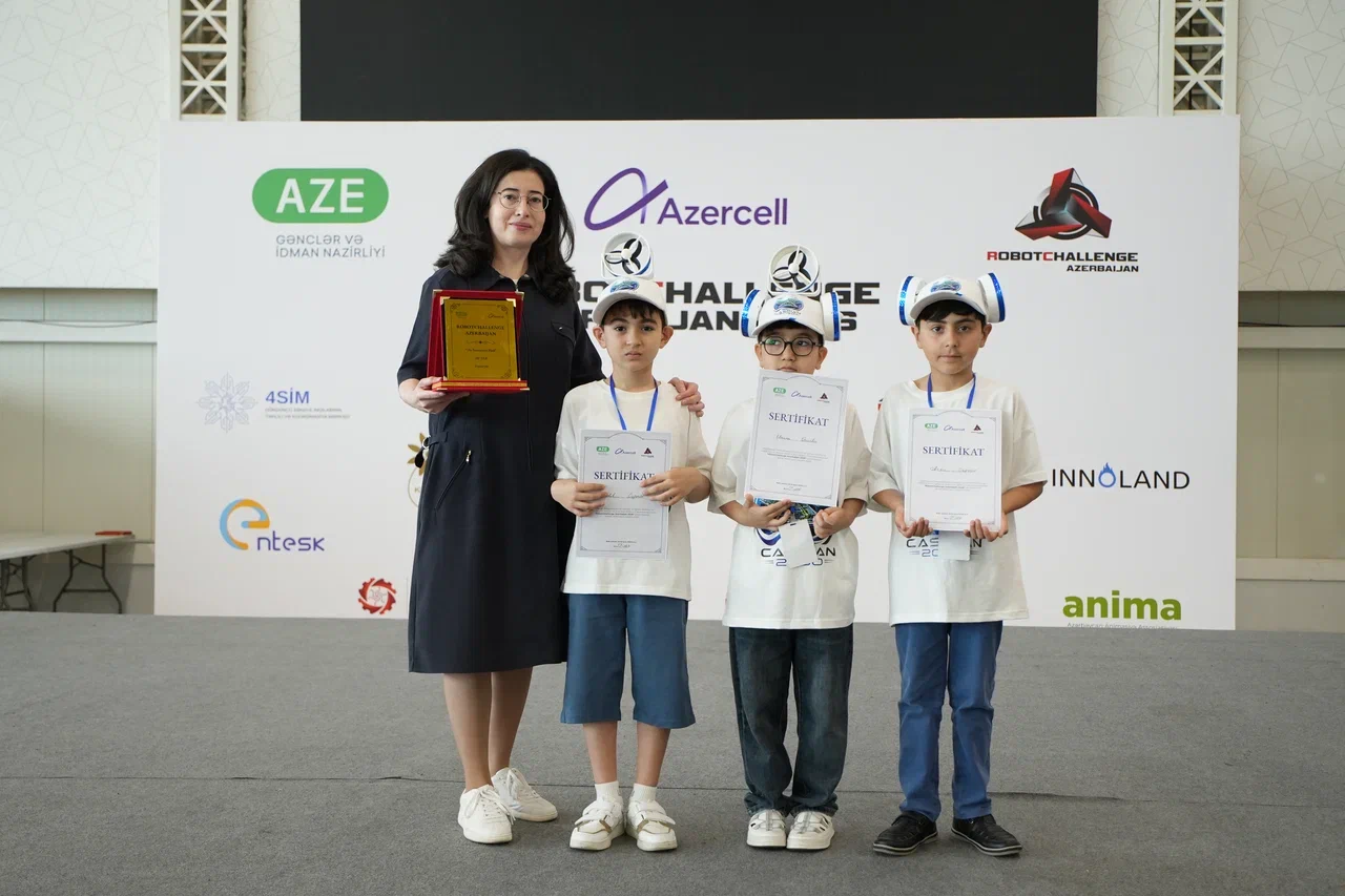 Azercell-in dəstəyi ilə “RobotChallenge Azerbaijan 2026” uğurla başa çatdı 5 6 35