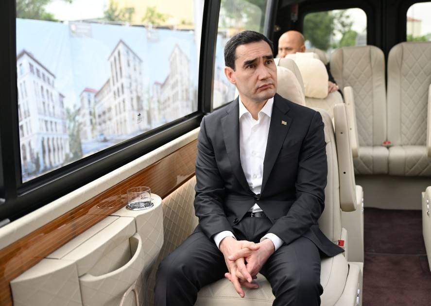 Azərbaycan və Türkmənistan prezidentləri Şuşa məscidində tikinti işlərinin gedişi ilə tanış olublar 6 6a3a51e6660b16a3a51e6660b217822069506a3a51e6660ae6a3a51e6660b0