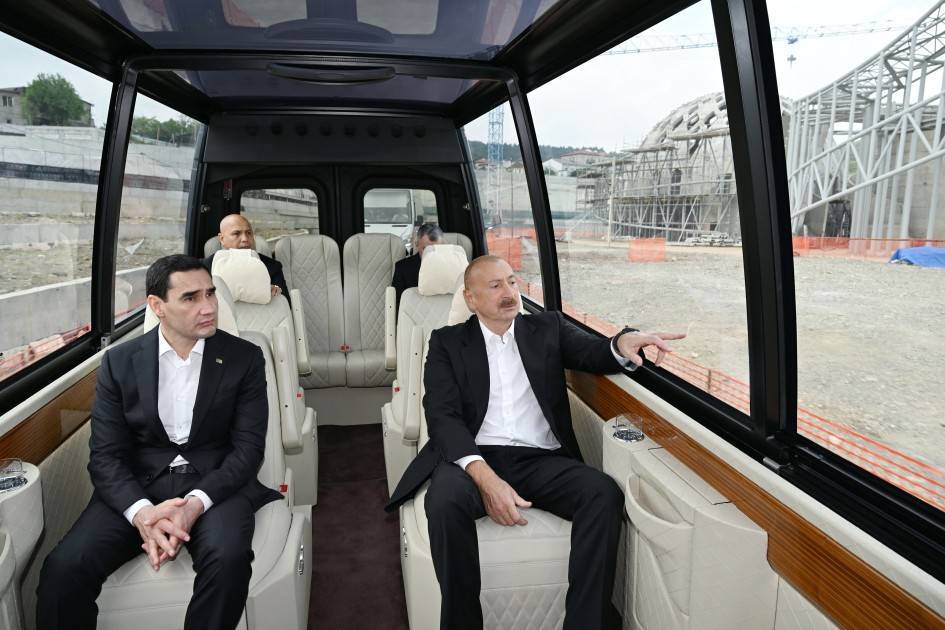 Azərbaycan və Türkmənistan prezidentləri Şuşa məscidində tikinti işlərinin gedişi ilə tanış olublar 4 6a3a51e6788156a3a51e67881617822069506a3a51e6788136a3a51e678814