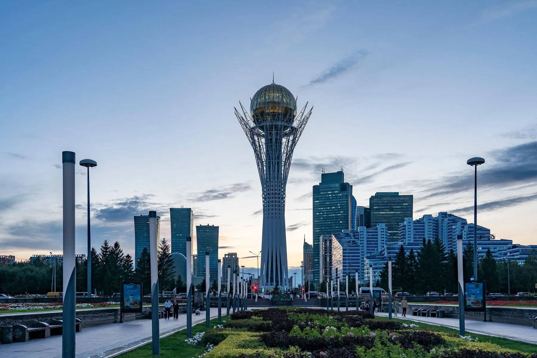 İki od arasında: Qazaxıstanın cəsarətli planı — yüksək texnologiyalı gələcək 2 photo 2026 05 30 09 14 29 3