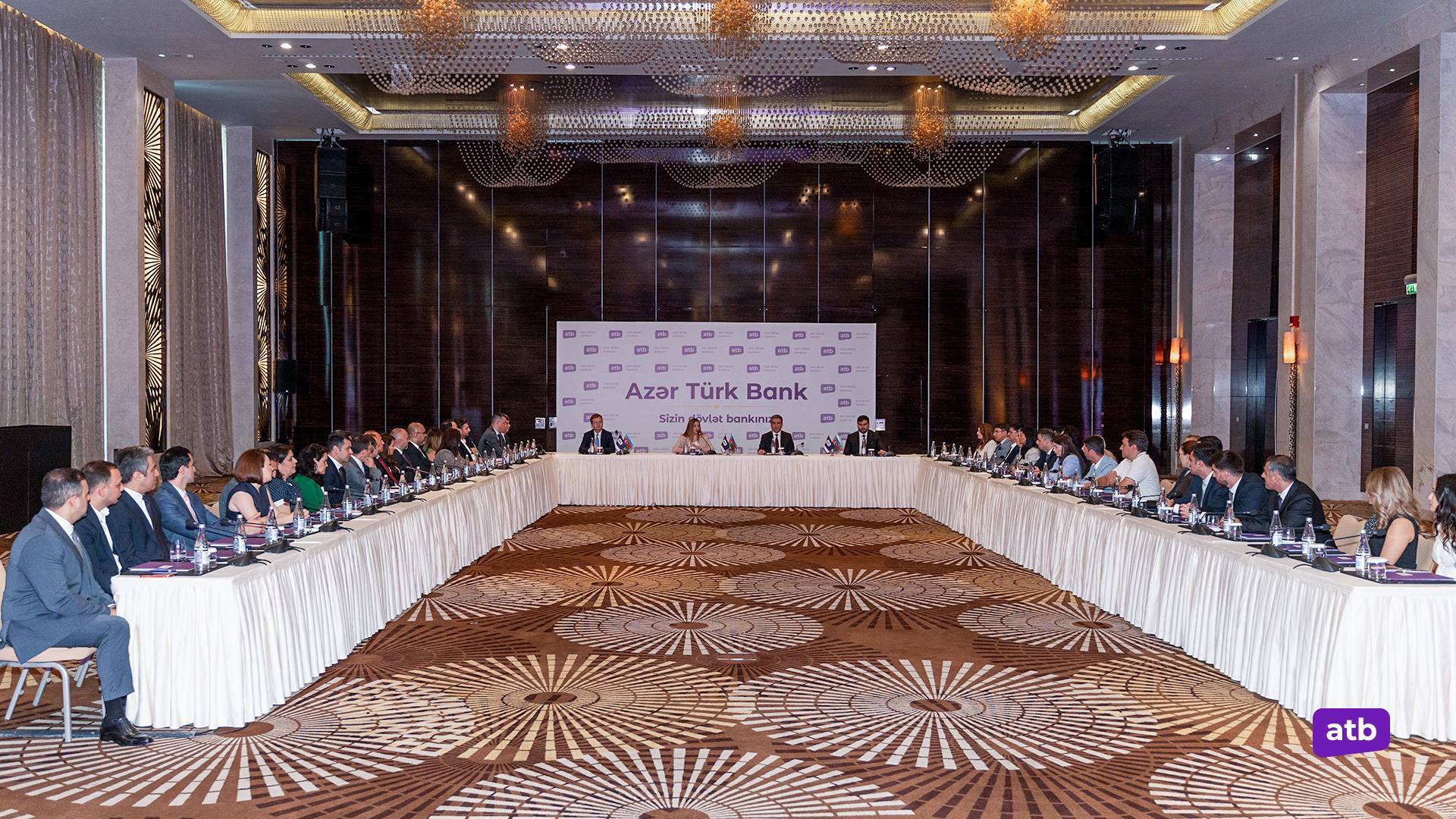 “Azər-Türk Bank” ASC-nin fəaliyyətə başlamasının 31-ci ildönümü qeyd olundu 3 3 002rr