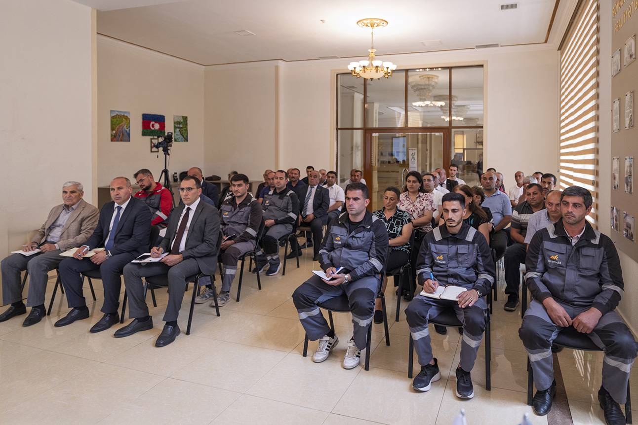 “AzerGold” QSC Göygöldə yerli icmalarla növbəti görüş keçirib 3 3 74