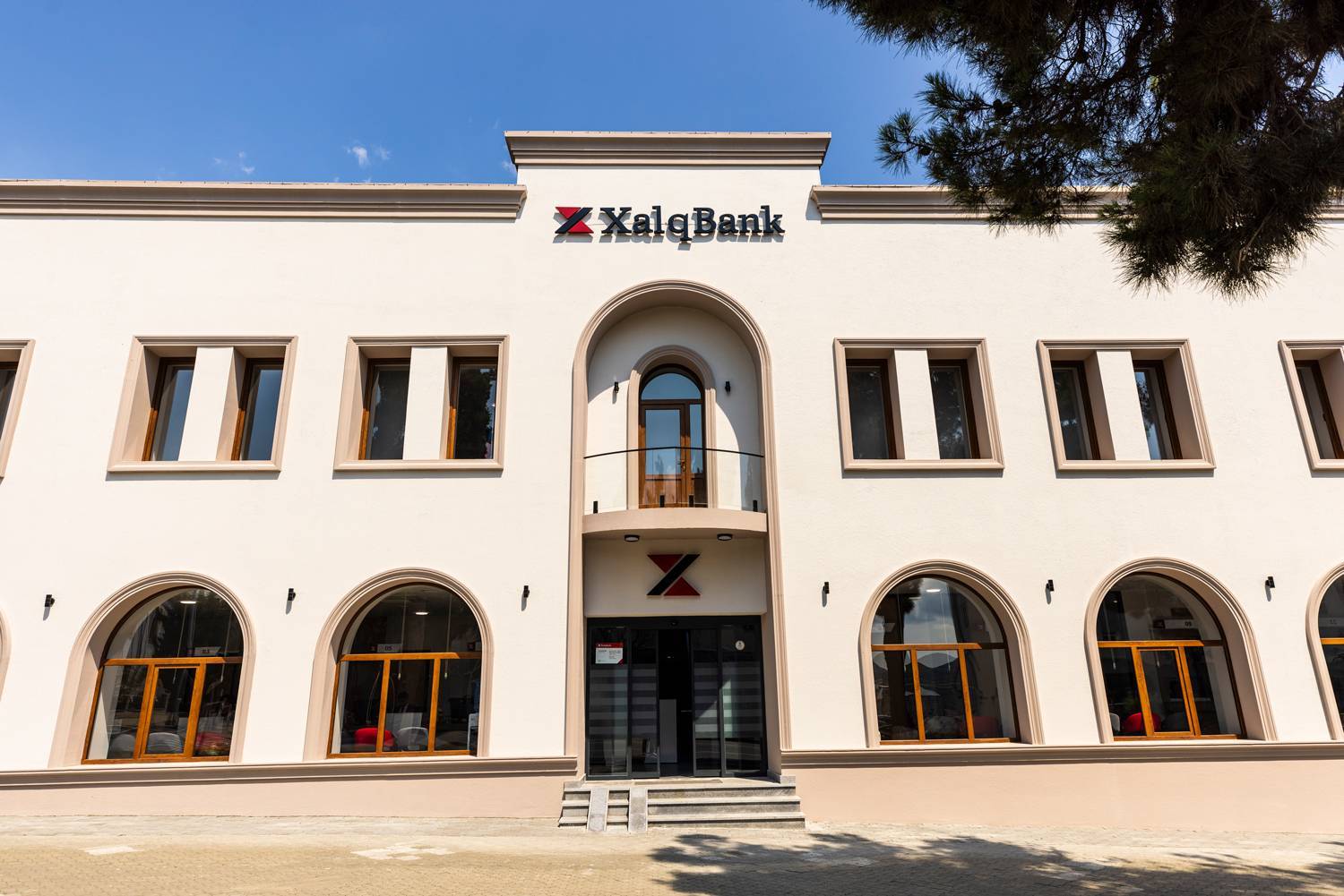Xalq Bankın Xankəndi filialı fəaliyyətə başladı 8 8 2