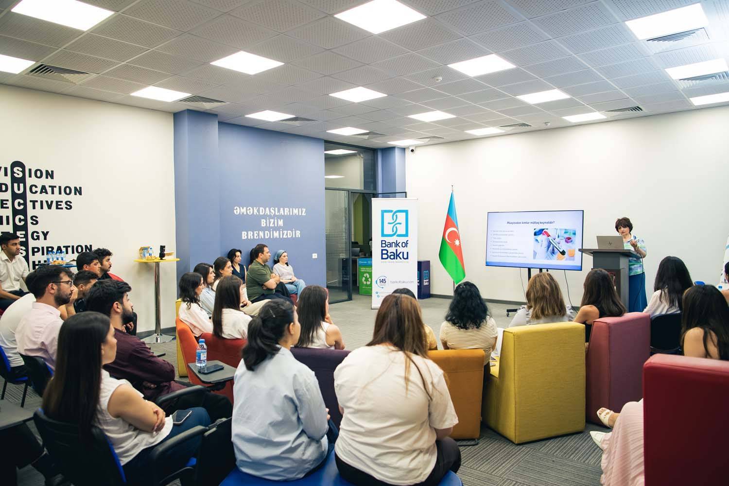 Bank of Baku-da “Hepatiti tanı, səhhətini qoru” seminarı baş tutub 5 Bank of Baku da Hepatiti tani səhhətini qoru seminari bas tutub 5