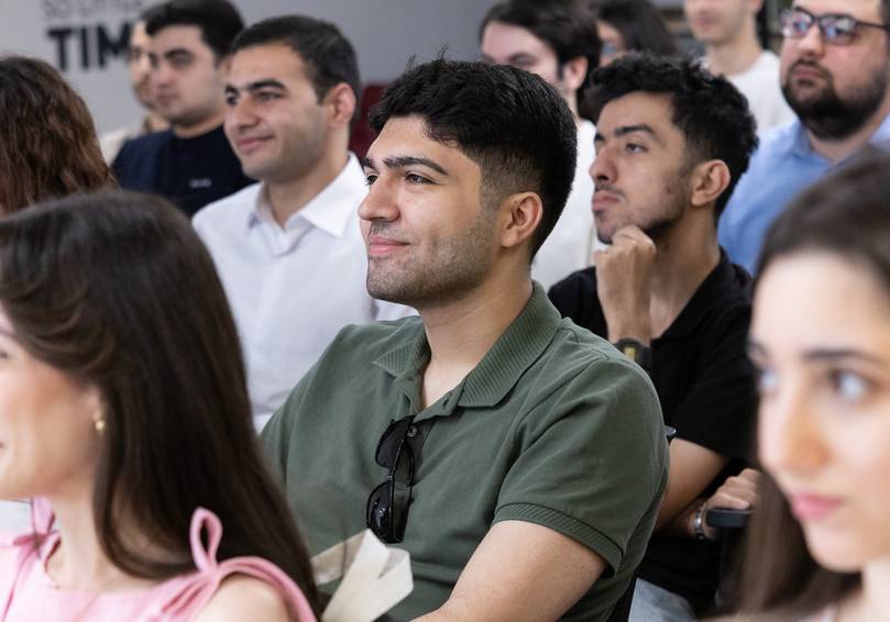 Yelo Bank-ın “Summer Challenge” yay təcrübə proqramı başladı! 3 ISAQ3782