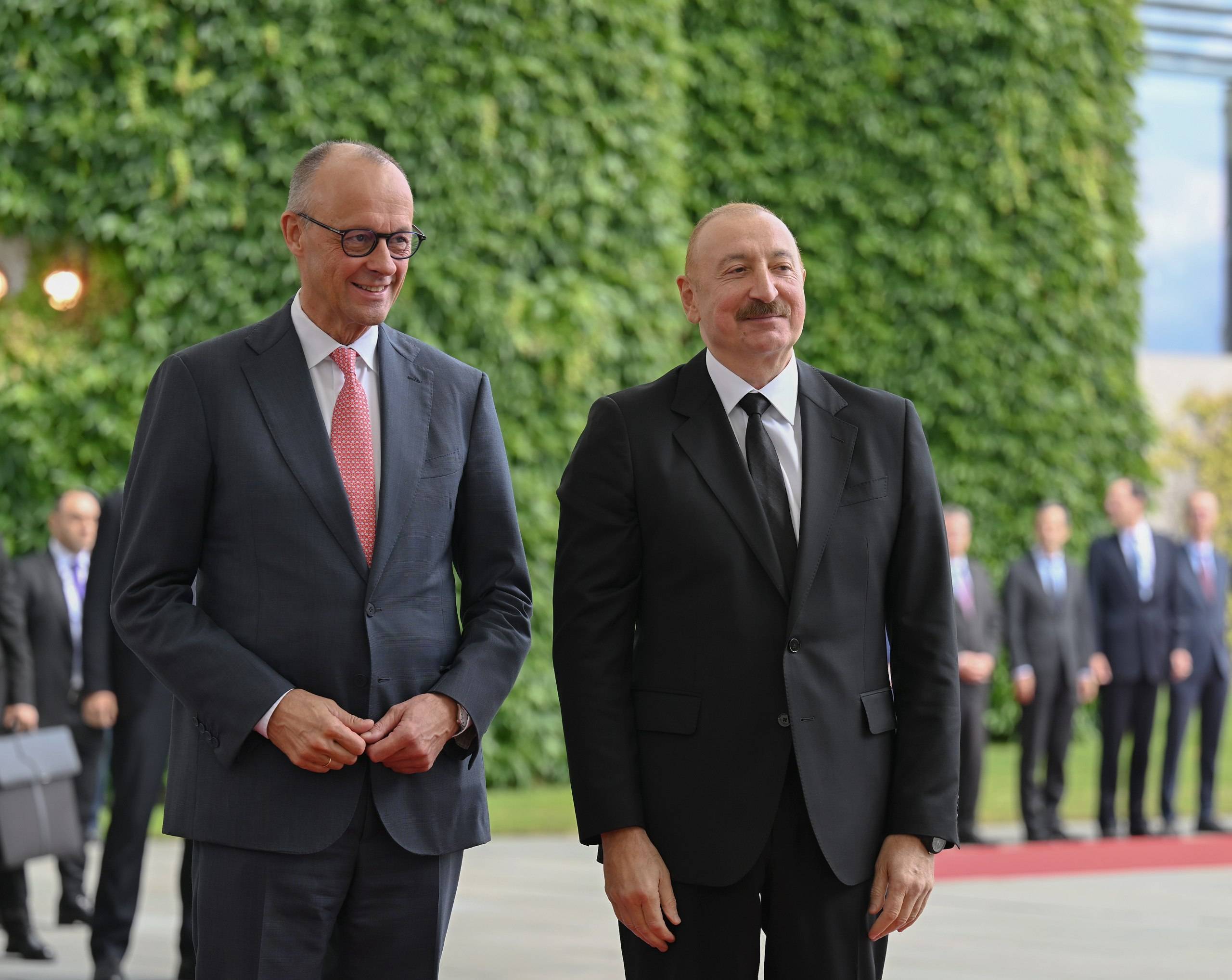 Prezident İlham Əliyev ilə Federal Kansler Fridrix Mertsin geniş tərkibdə görüşü olub 6 photo 2026 07 21 15 39 52 3