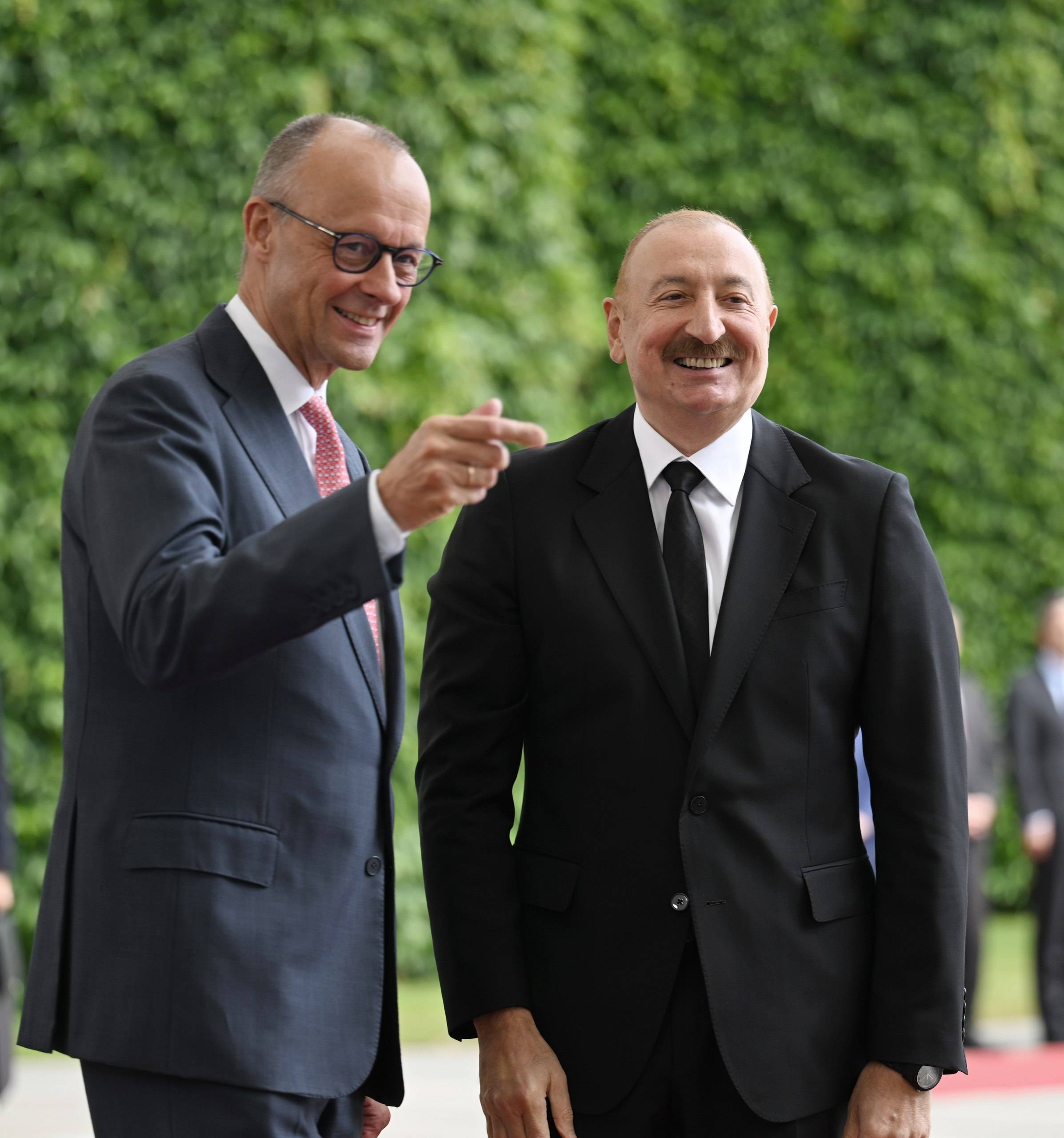 Prezident İlham Əliyev ilə Federal Kansler Fridrix Mertsin geniş tərkibdə görüşü olub 4 photo 2026 07 21 15 39 52 5