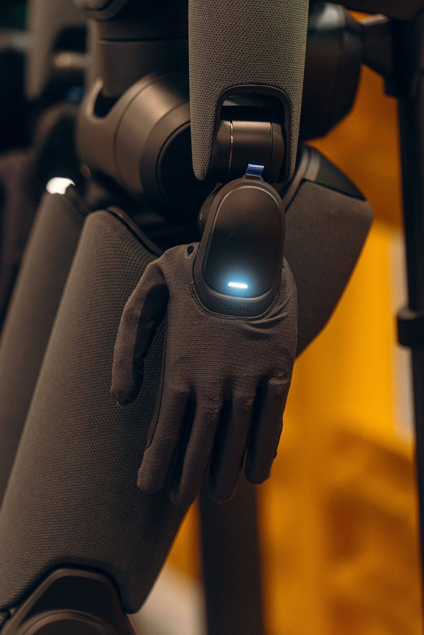 Robotlar avtomobil sənayesinin gələcəyini qurmağa necə kömək edir 1 photo 2026 08 14 17 16 30 2