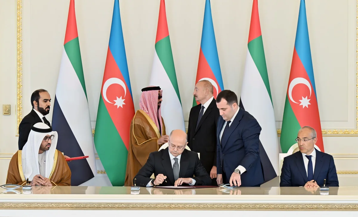 Azərbaycanla BƏƏ arasında 6 sənəd imzalanıb 1 4 3