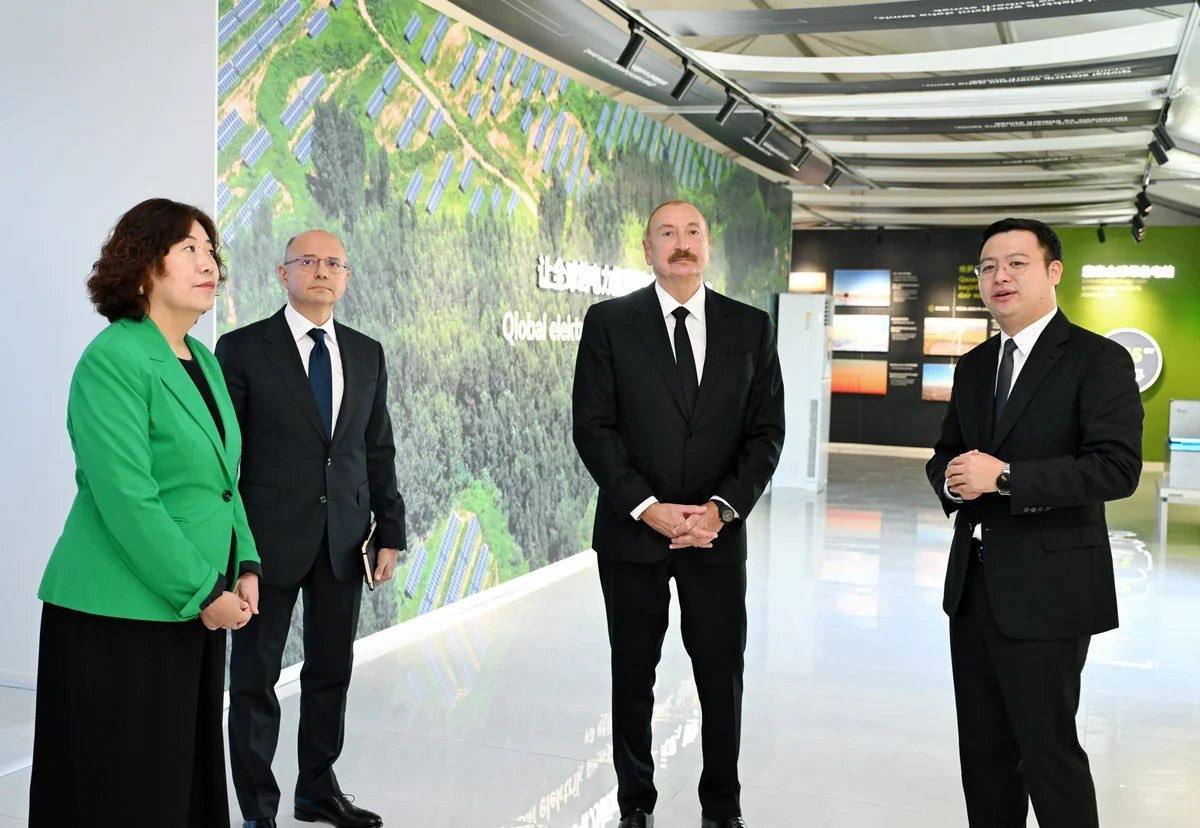 Prezident İlham Əliyev “Qobustan” Günəş Elektrik Stansiyasının açılışında iştirak edib 8 photo 2026 09 16 12 27 39